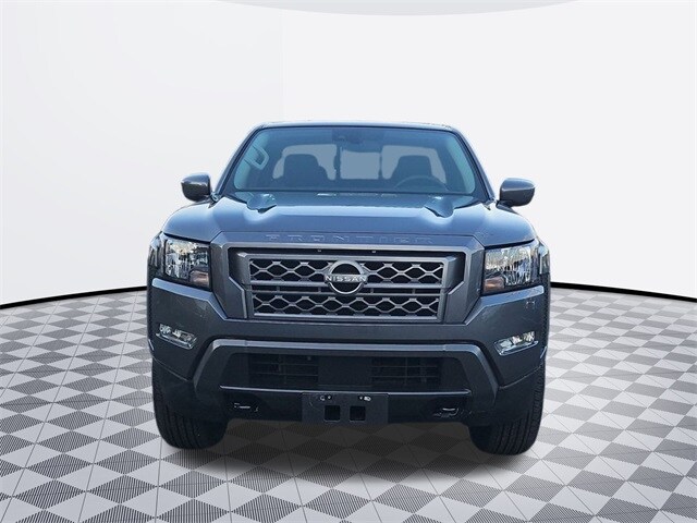 2024 Nissan Frontier SV photo 2