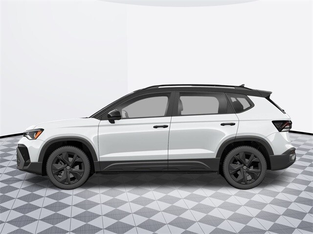 2025 Volkswagen Taos SE photo 2