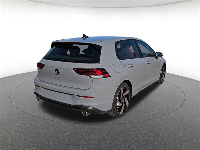 2026 Volkswagen Golf GTI S photo 4