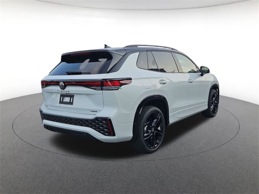 New 2025 Volkswagen Tiguan 2.0T SE R-Line Black SUV