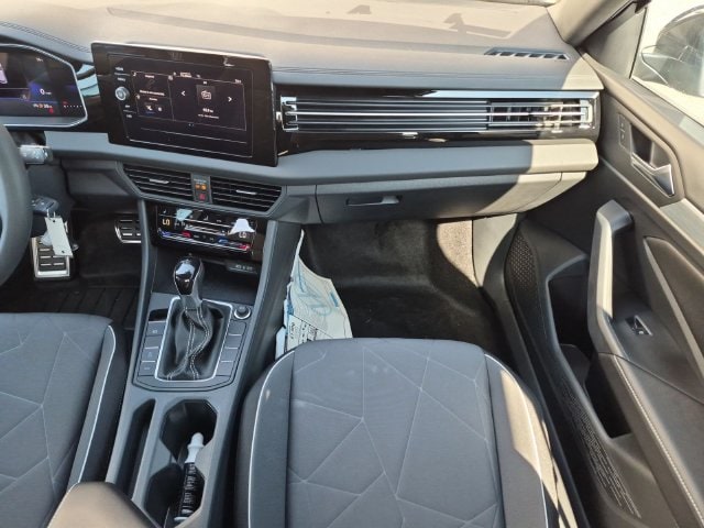 2026 Volkswagen Jetta Sport - Photo 8