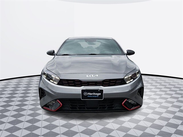 2024 Kia Forte GT-Line photo 2