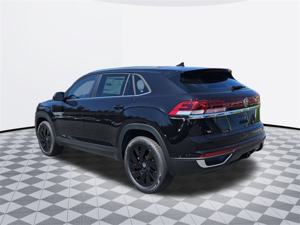 New 2025 Volkswagen Atlas Cross Sport 2.0T SE w/Technology SUV