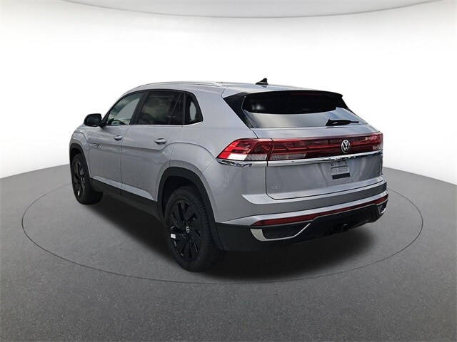 2026 Volkswagen Atlas Cross Sport SE Technology photo 3