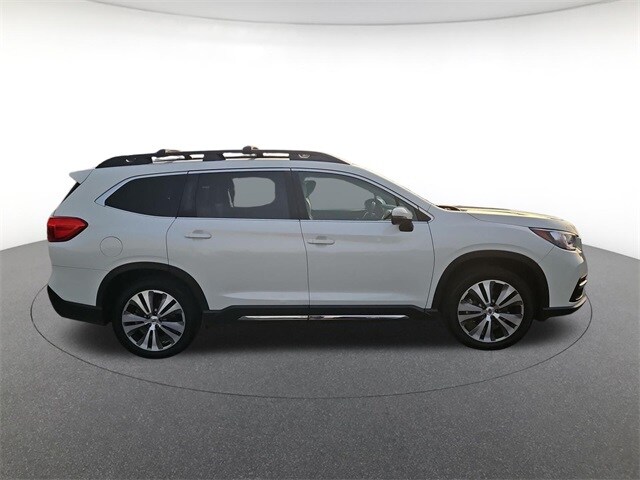 2022 Subaru Ascent Limited photo 4
