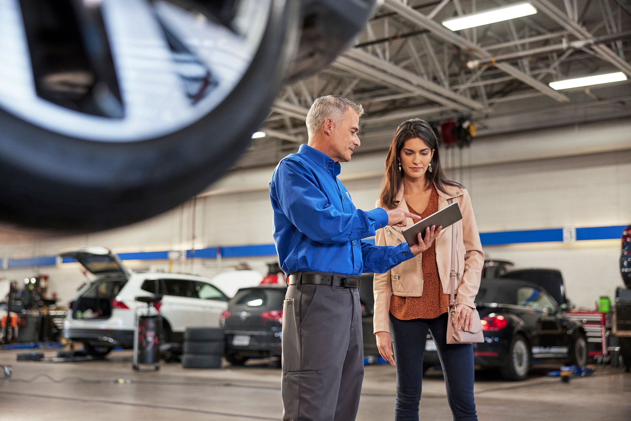 VW_Service_ServiceBay_3.jpg