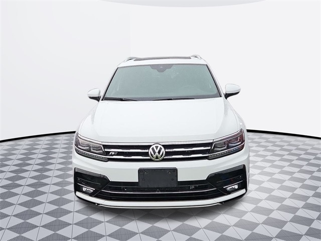 Used 2020 Volkswagen Tiguan SEL Premium R-Line with VIN 3VV4B7AX1LM120814 for sale in Parkville, MD
