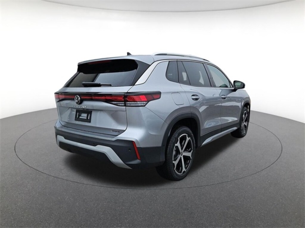 New 2026 Volkswagen Tiguan 2.0T SE SUV