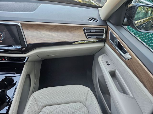 2026 Volkswagen Atlas SE w/Tech - Photo 9