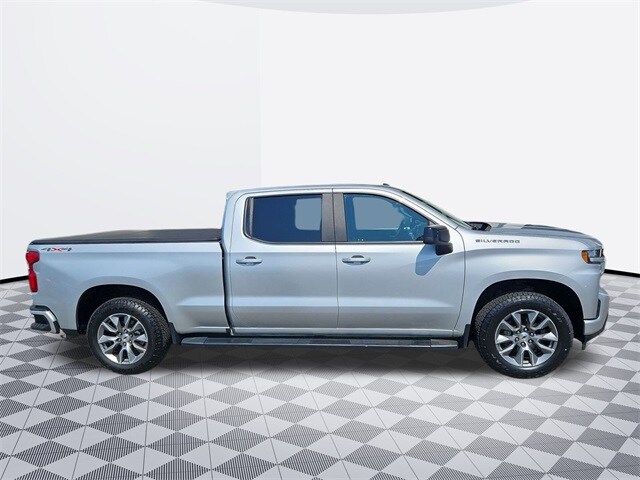 2020 Chevrolet Silverado 1500 RST photo 4