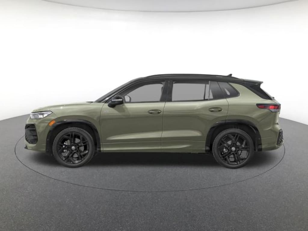 New 2026 Volkswagen Tiguan 2.0T SE R-Line Black SUV