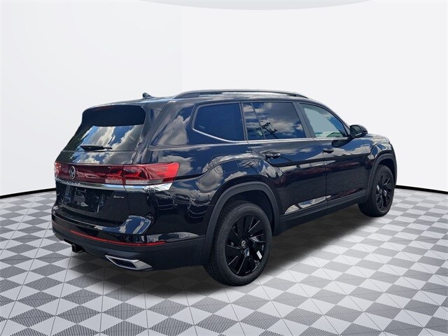 2026 Volkswagen Atlas SE Technology photo 3