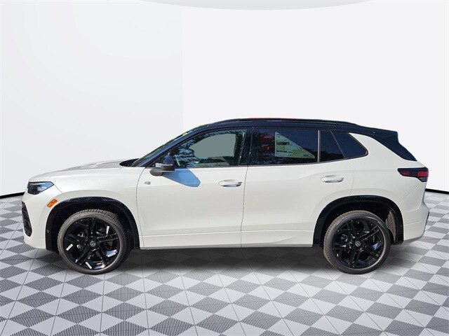 2025 Volkswagen Tiguan SE R-Line Black photo 2