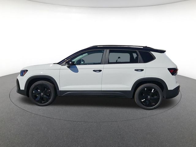 New 2027 Volkswagen Taos 1.5T SE Black SUV