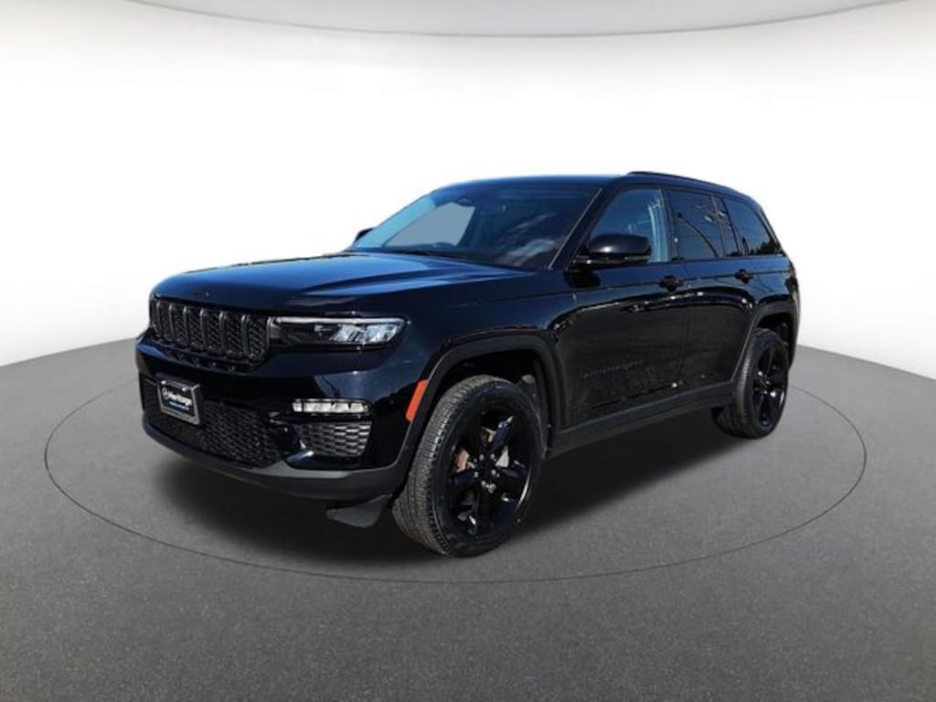 Used 2023 Jeep Grand Cherokee Limited SUV
