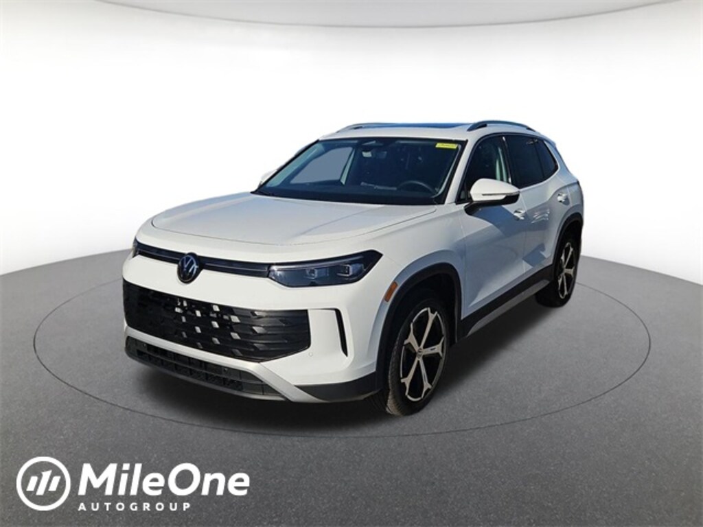 New 2026 Volkswagen Tiguan 2.0T SE SUV