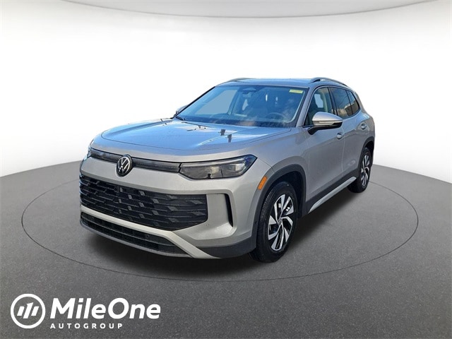 2026 Volkswagen Tiguan S's photo