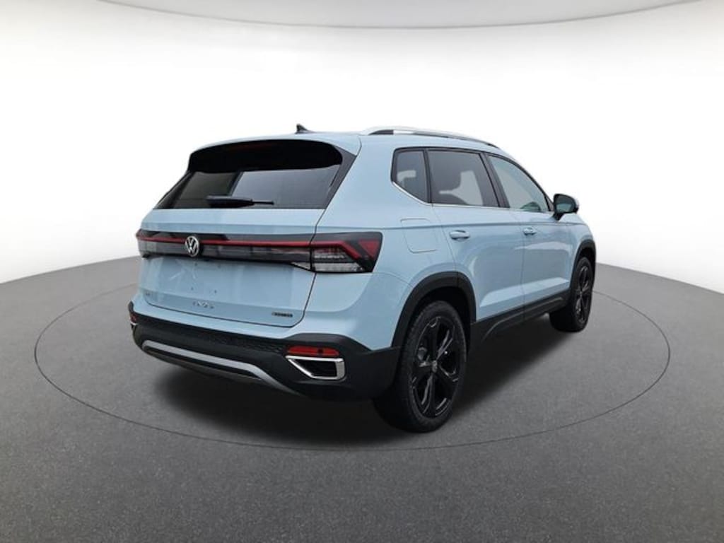 New 2026 Volkswagen Taos 1.5T SEL SUV
