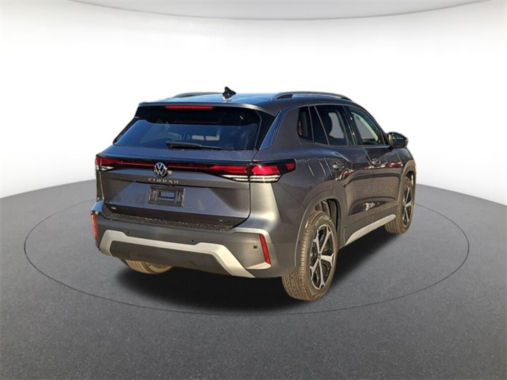 New 2026 Volkswagen Tiguan 2.0T SE SUV