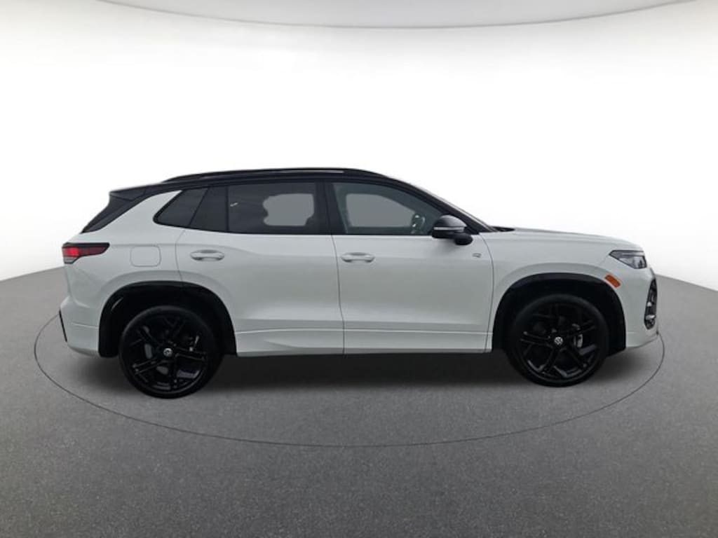 Used 2025 Volkswagen Tiguan 2.0T SE R-Line Black SUV