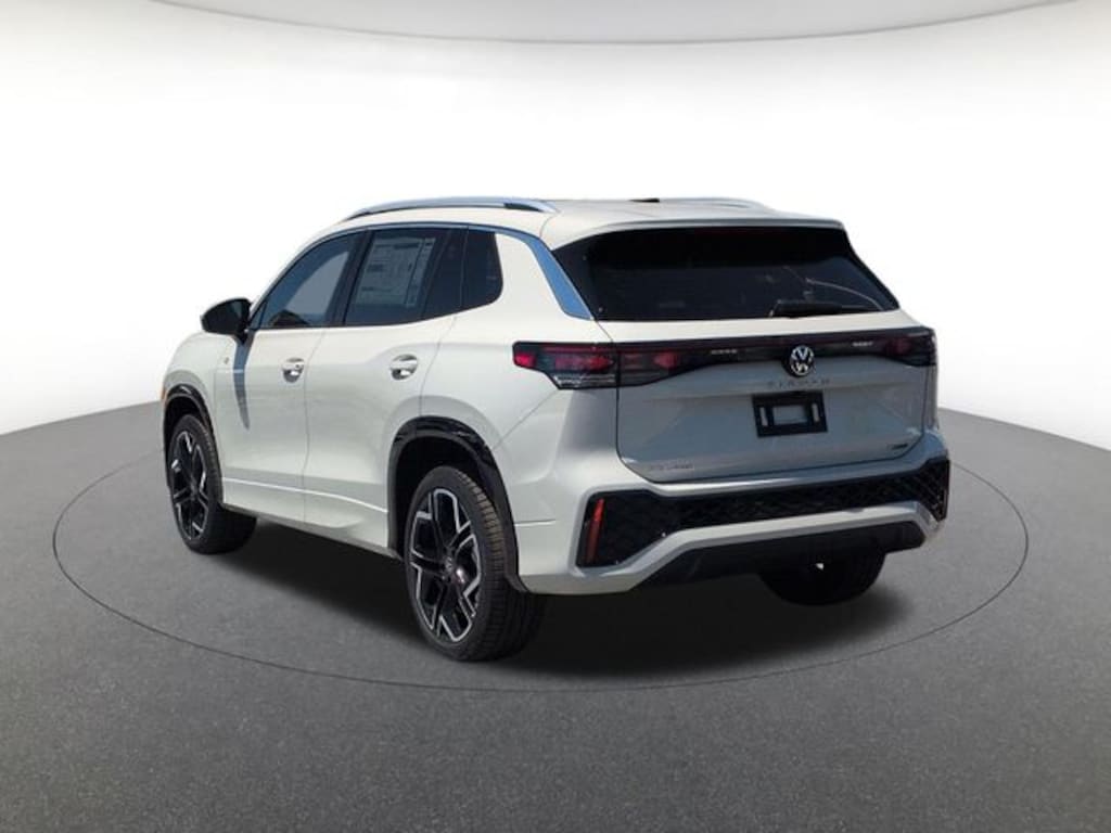 New 2026 Volkswagen Tiguan 2.0T SEL R-Line Turbo SUV