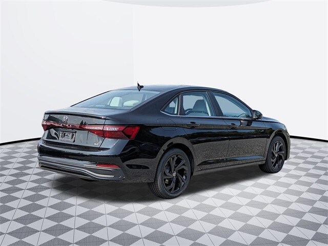 2025 Volkswagen Jetta 1.5T SE photo 4