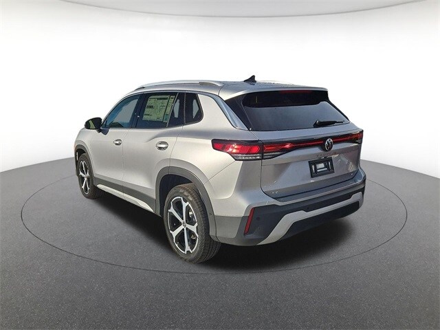 2026 Volkswagen Tiguan SE photo 3
