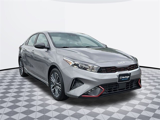 2024 Kia Forte GT-Line photo 3