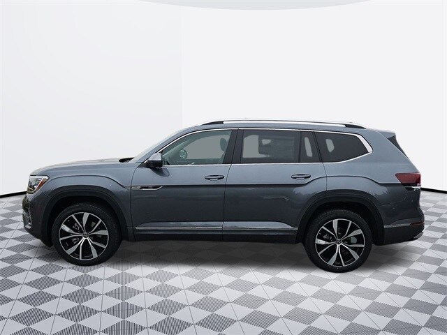 2025 Volkswagen Atlas SEL Premium R-Line photo 2
