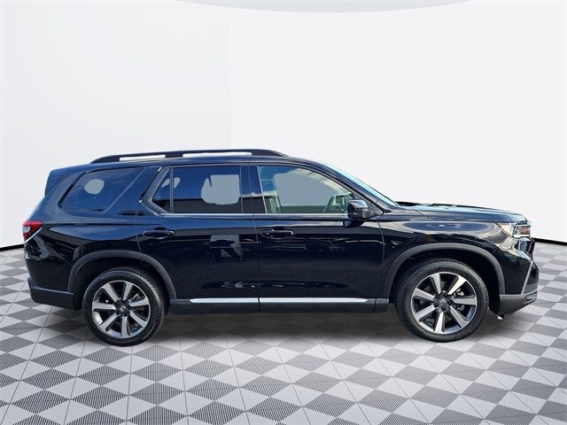 2025 Honda Pilot Elite photo 3