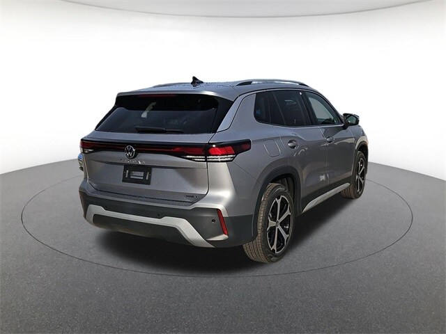 2026 Volkswagen Tiguan SE photo 4