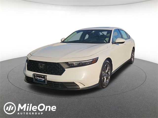 2023 Honda Accord EX's photo