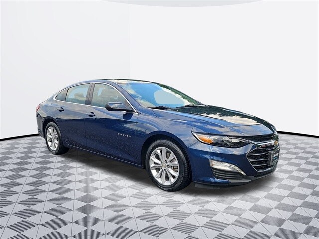 2022 Chevrolet Malibu 1LT photo 3