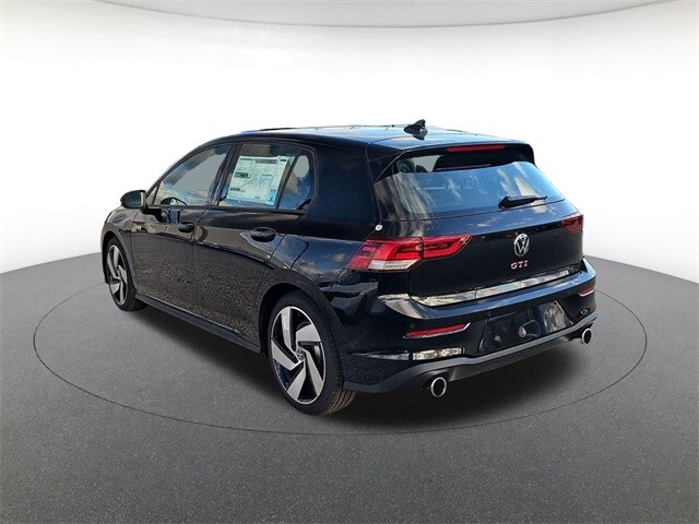 2026 Volkswagen Golf GTI S photo 3