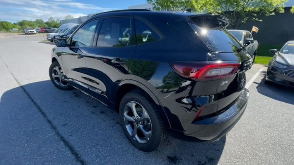 Certified 2023 Ford Escape Hybrid ST-Line Select SUV