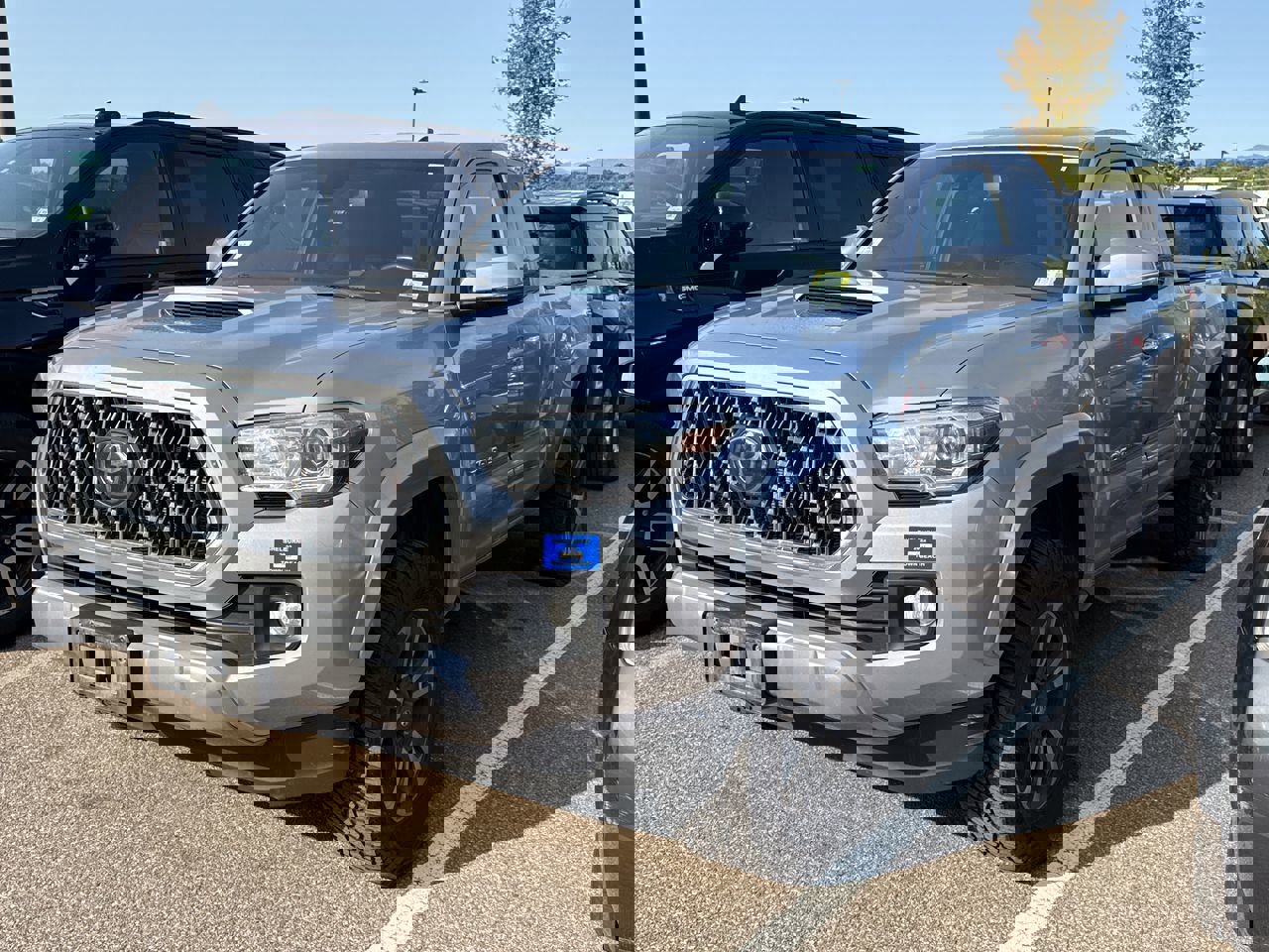 2018 Toyota Tacoma TRD Sport Access Cab photo 2