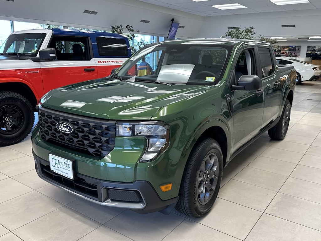 New 2025 Ford Maverick XLT Crew Cab Pickup