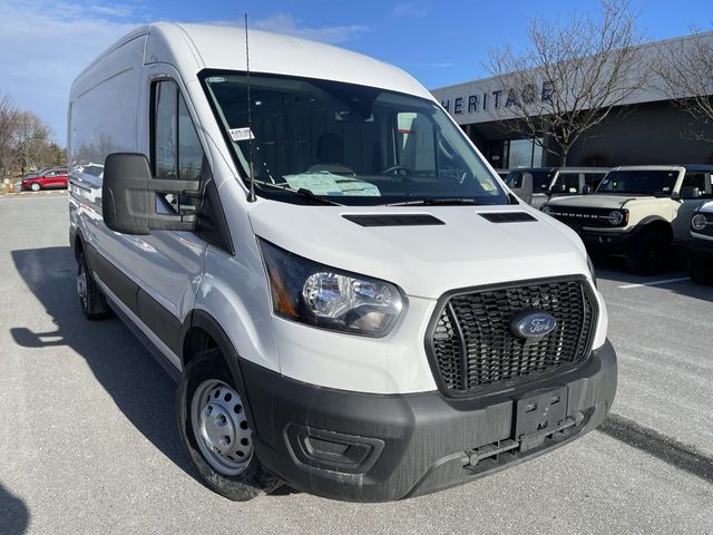 2025 Ford Transit Base's photo