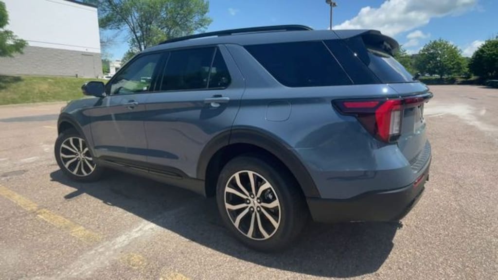 New 2026 Ford Explorer ST-Line SUV