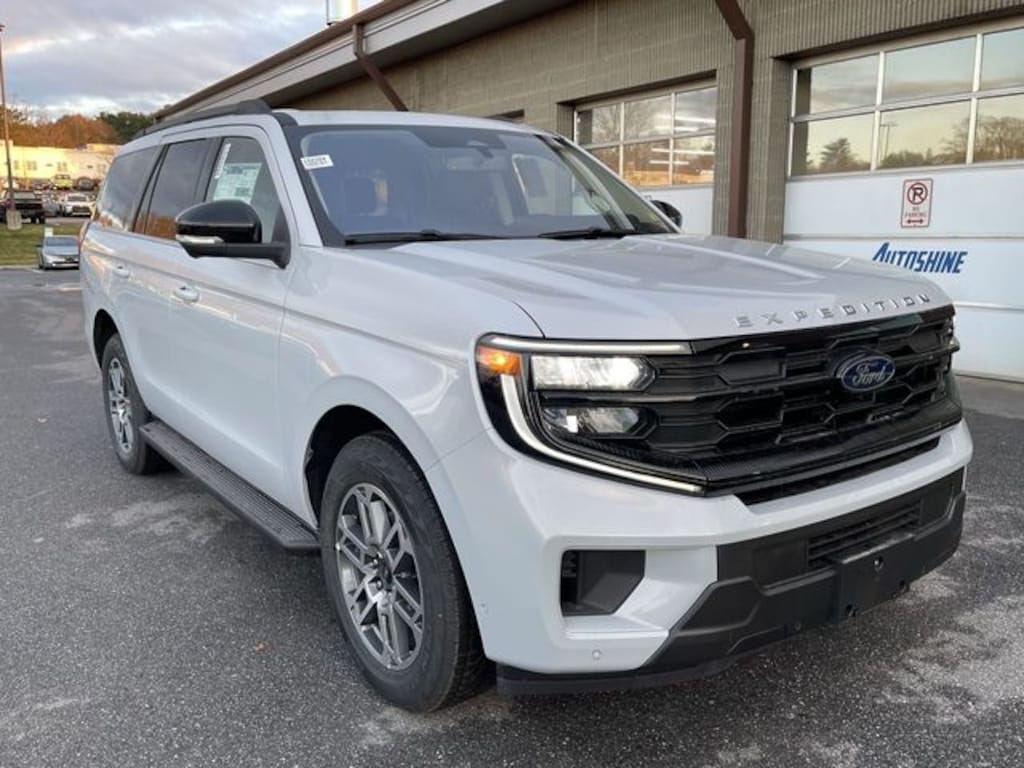 New 2025 Ford Expedition Active SUV