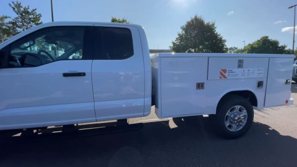 New 2026 Ford Chassis Cab F-350® XLT Chassis