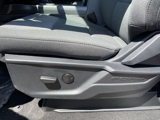 2026 Ford F-250 Super Duty XLT - Photo 14