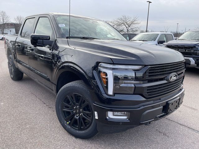 2025 Ford F-150 Platinum's photo