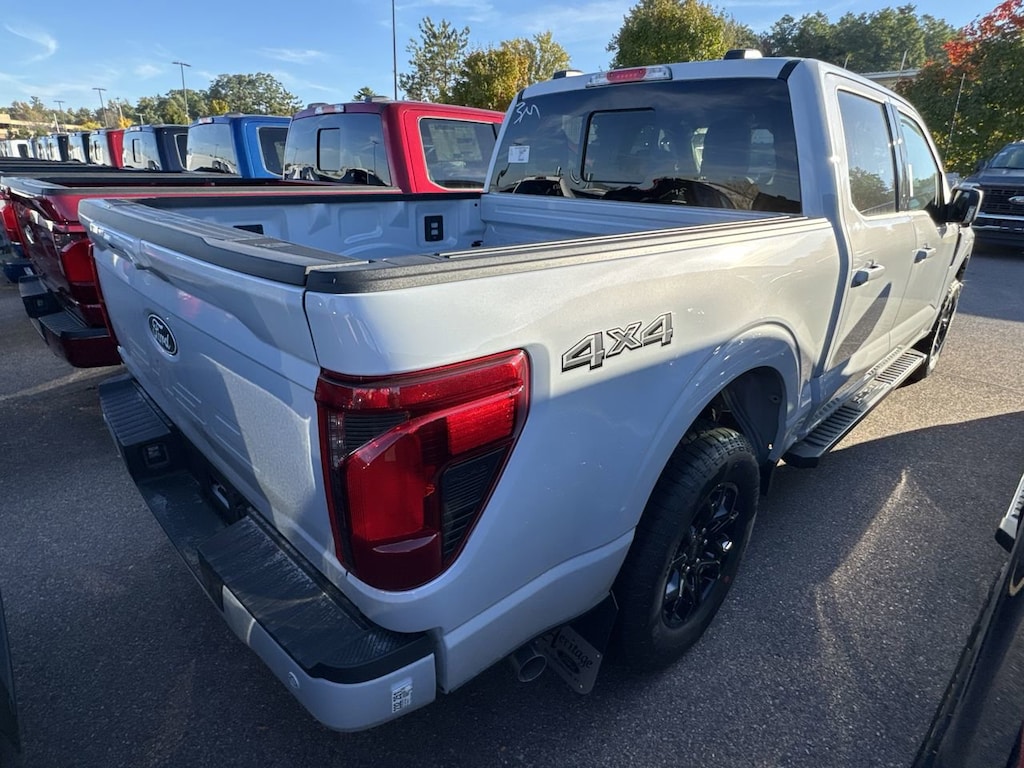 New 2025 Ford F-150 XLT Crew Cab Pickup