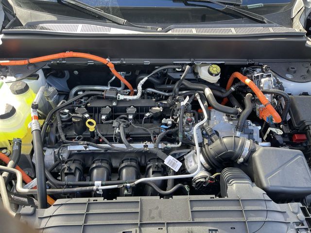 2025 Ford Maverick XL - Photo 12