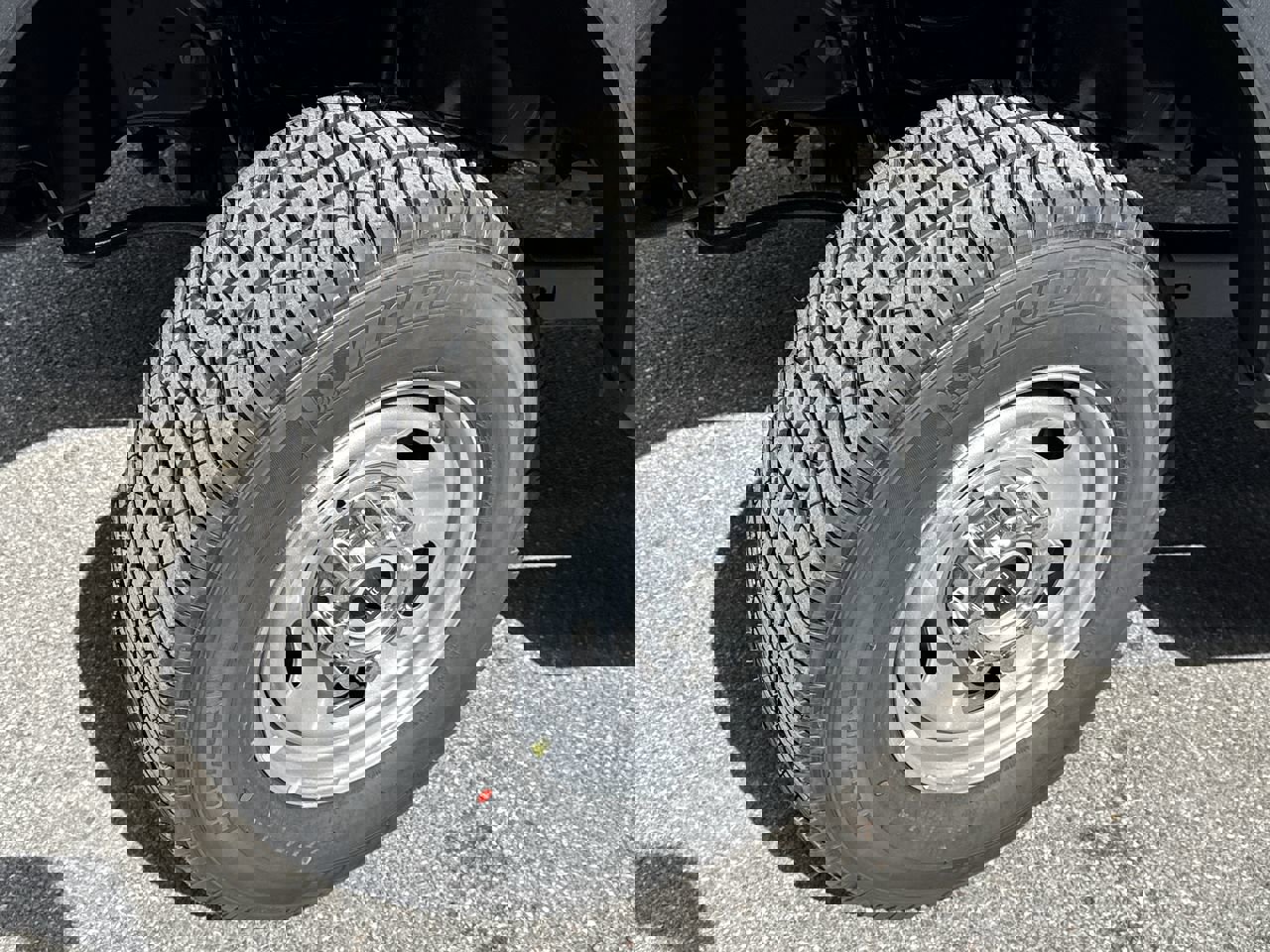 2025 Ford F-250 photo 2