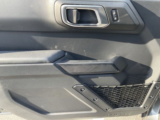2025 Ford Bronco 4-Door Base - Photo 13