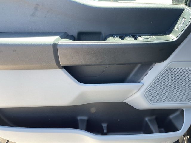 2025 Ford F-550 Super Duty Chassis Cab XL - Photo 12