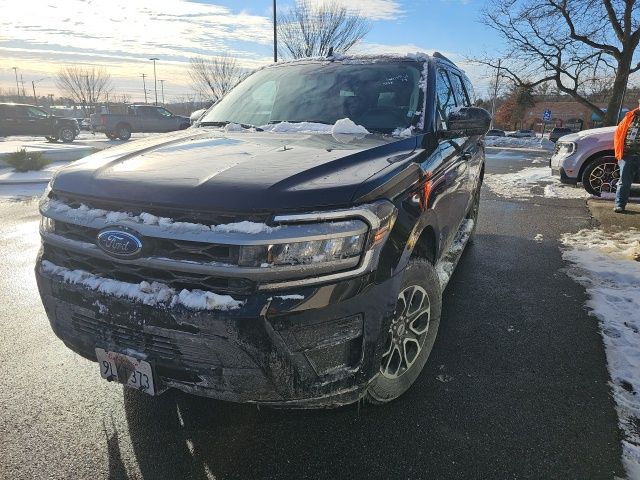 2024 Ford Expedition XLT's photo