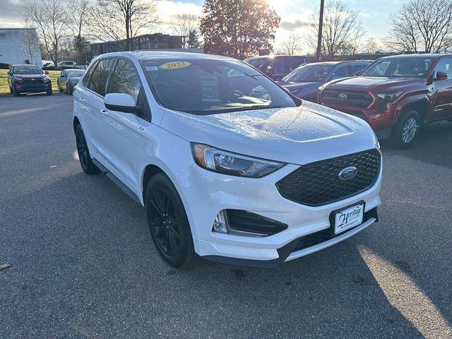 2022 Ford Edge ST-Line's photo